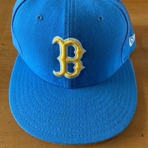UCLA Bruins New Era 59Fifty 7 1/4 hat. 100% wool MUSA - blue tags. Old and rare!